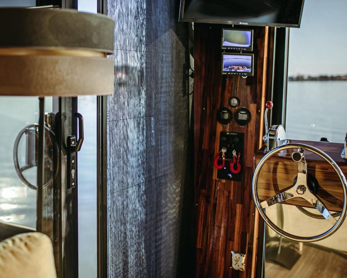 Hausboot Mit Traumlage In Luebeck-Travemuende Hotel Exterior foto